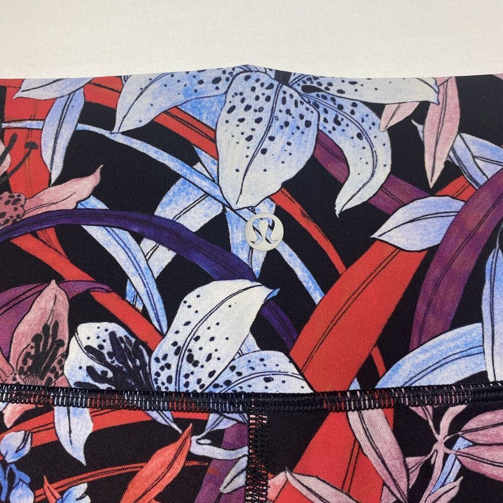 Lululemon Wunder Under Crop Hi-Rise 21" Leggings Size 6 Lush Lillies Floral Yoga